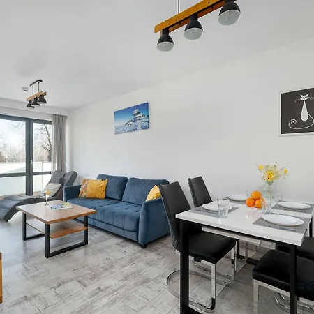 Blue In With Mountain View And Parking By Renters Lägenhet Karpacz