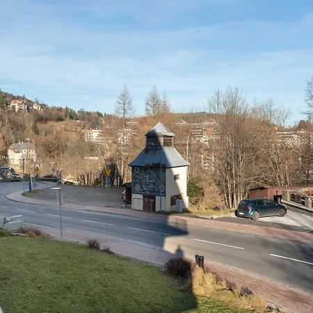 Apartmán Blue In With Mountain View And Parking By Renters