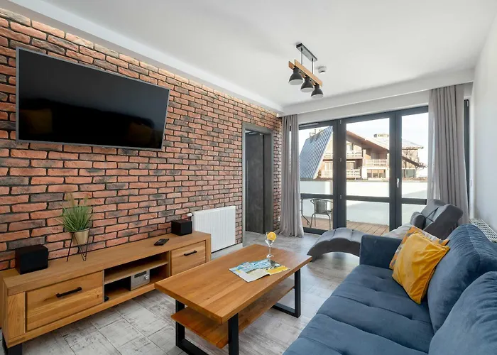 Blue In With Mountain View And Parking By Renters Karpacz